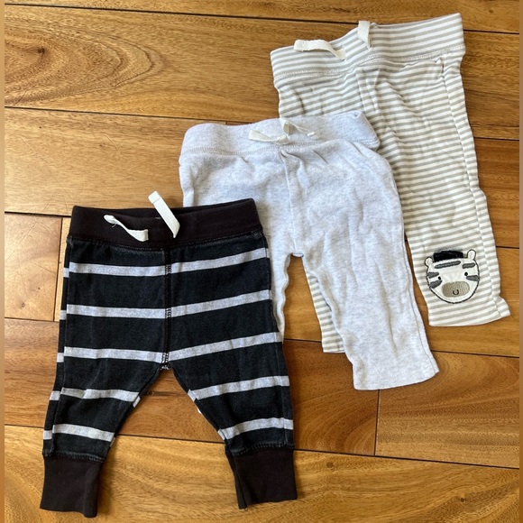 NWOT Gerber 0-3M Bundle Baby Boy Stripes Cars Sports Prints - Picture 2 of 11